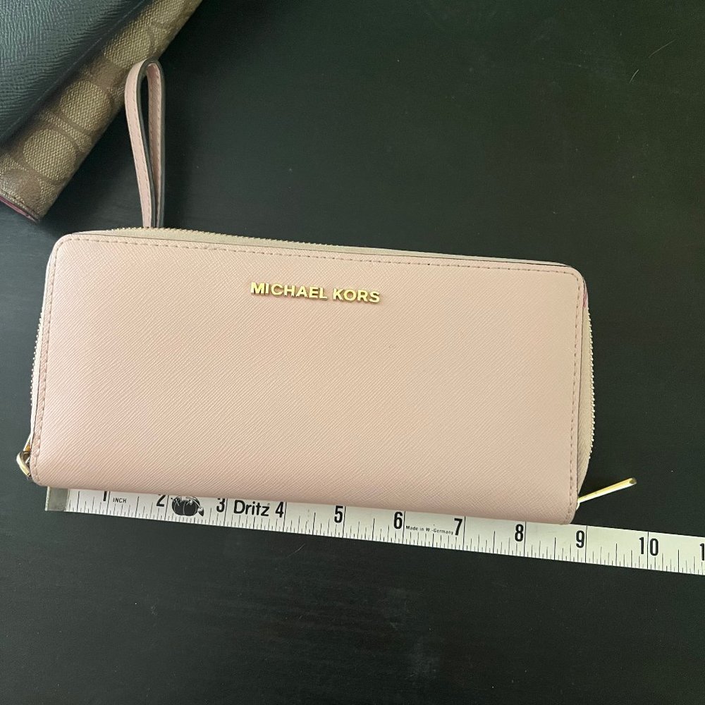 Light pink Michael Kors wallet wristlet